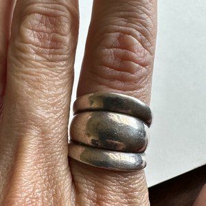 James Avery Heavy, Rare Retired Triple Dome Ring size 5.5